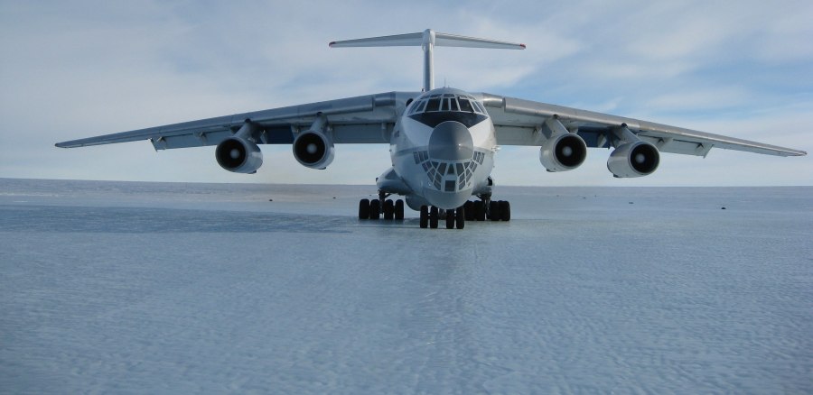 Ил-86 пассажирский самолёт