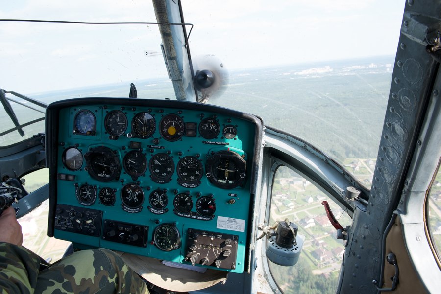 Cockpit mi-2