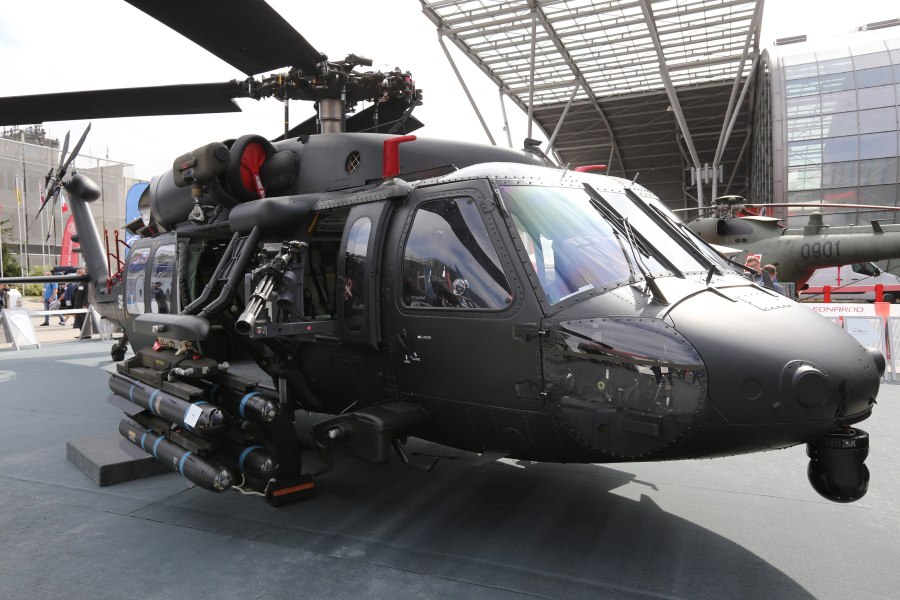 Sikorsky uh-60 Black Hawk