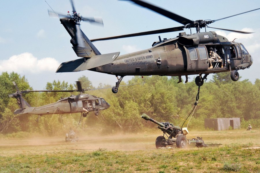 Вертолёт uh-60 Black Hawk