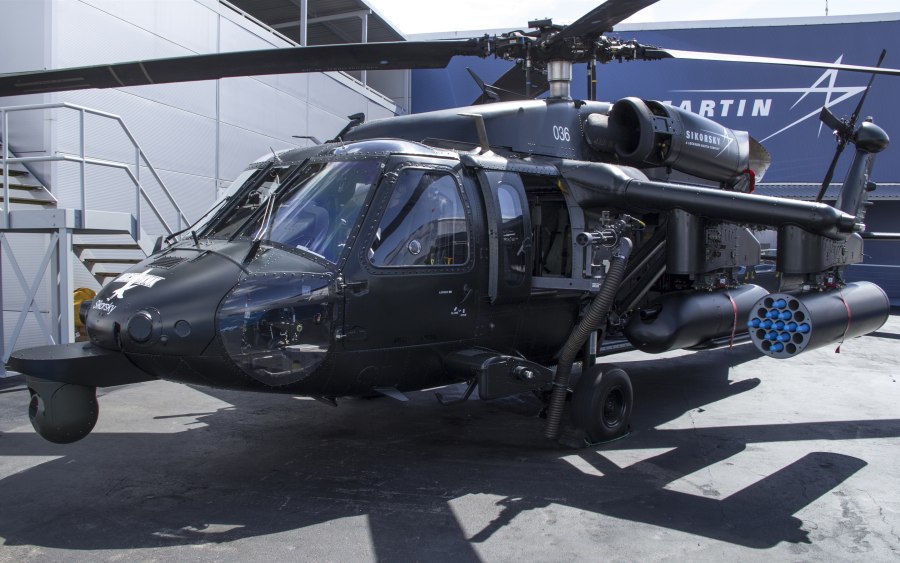 Sikorsky uh-60 Black Hawk