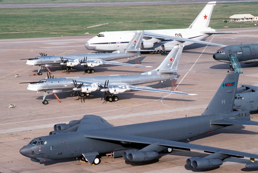 Ту95 и b52