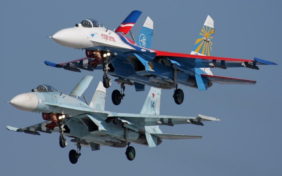 Истребитель Су-27
