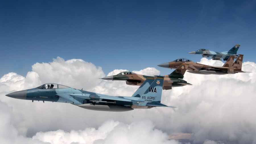 F15 Eagle и Су 27