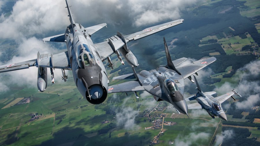 Mig 29 vs f 16