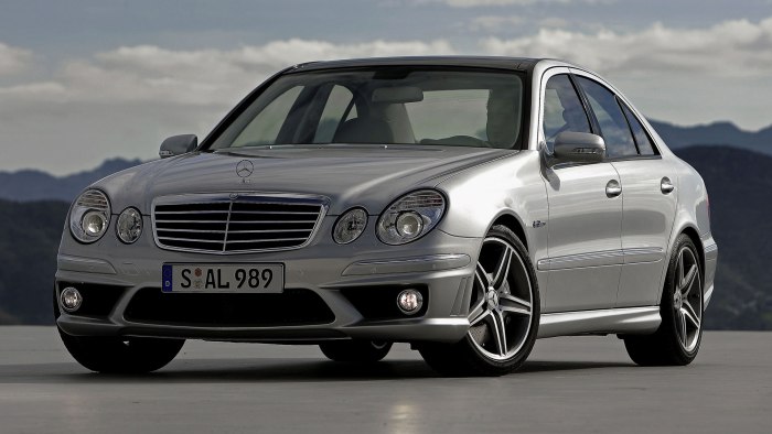 Mercedes Benz w211 2008