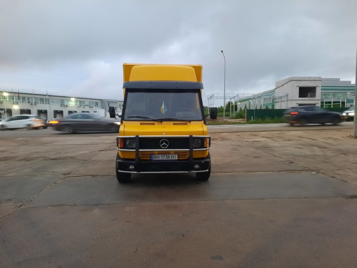 Mercedes Benz t1 почтовик