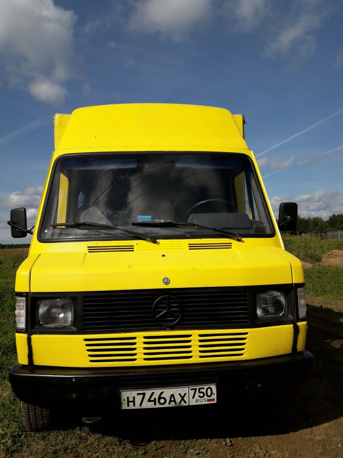 Mercedes-Benz 308d