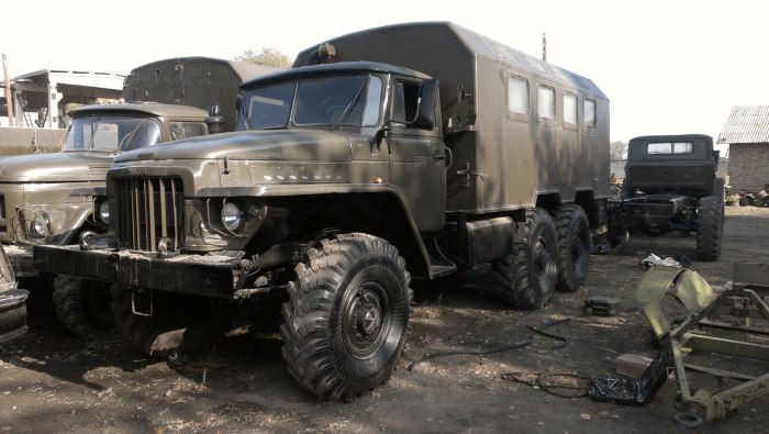 Армейский «Урал-4320» кунг