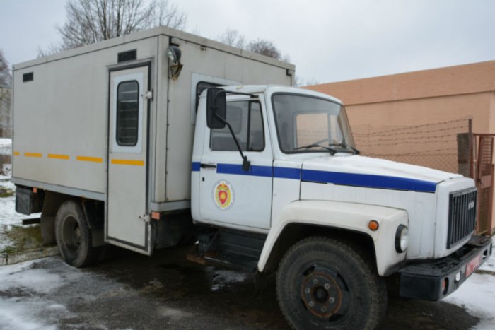 ГАЗ 3307 автозак полиция