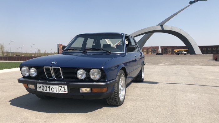 BMW 750 акула