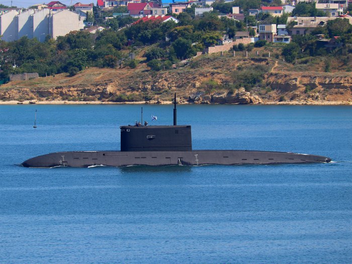 Дизельная подводная лодка 641