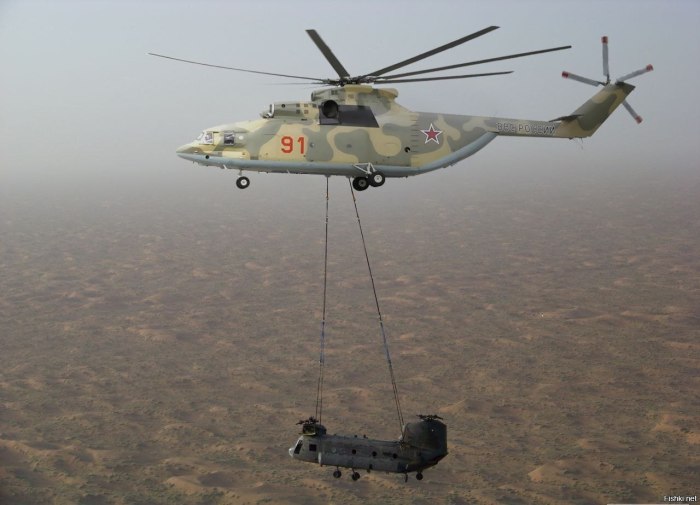 Ми 26 эвакуирует Чинук