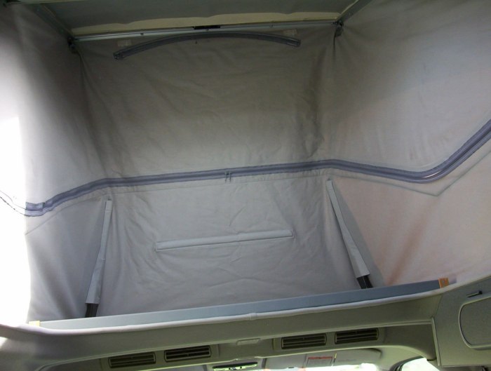 Mazda Bongo Friendee палатка