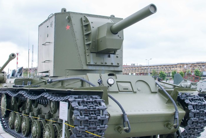 Кв-2 танк