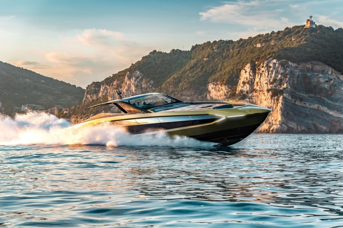 Катер Lamborghini Tecnomar 63