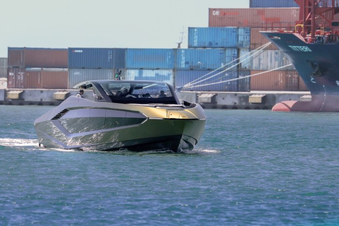 Катер Lamborghini Tecnomar 63