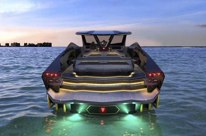 Катер Lamborghini Tecnomar 63