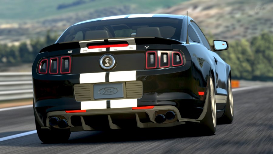 Ford Mustang gt 500 сзади
