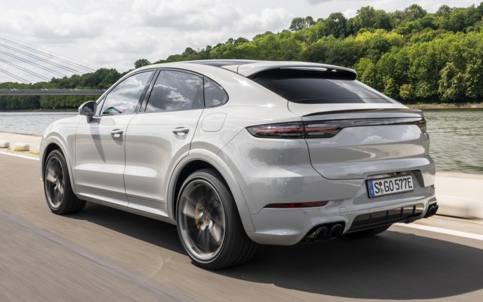 Porsche Cayenne 2022