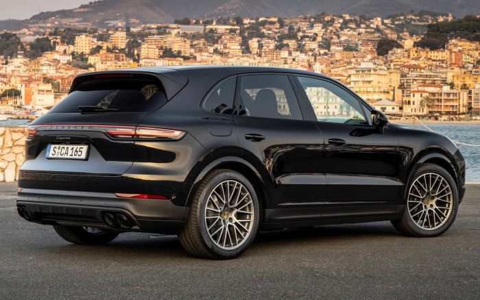 Porsche Cayenne 2022