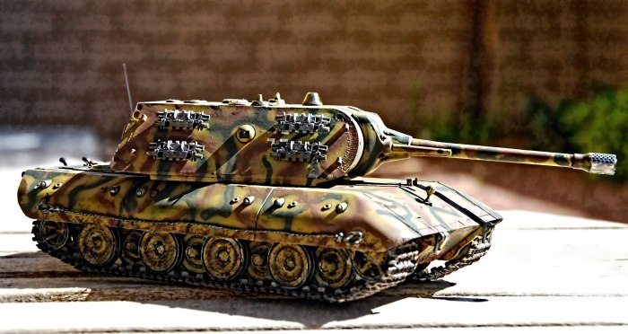 E 100 1/35