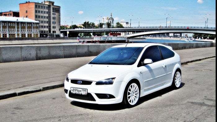 Ford Focus 2 Restyling Hatchback Tuning