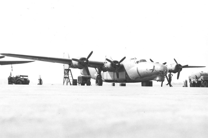 Б-24 бомбардировщик