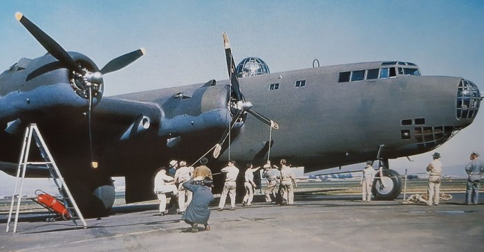B-19 бомбардировщик