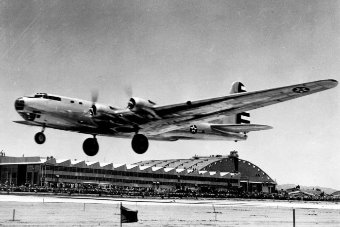 Douglas XB-19