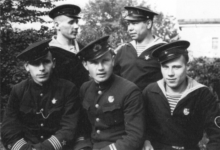 Экипаж подводной лодки 1979г Гордеев