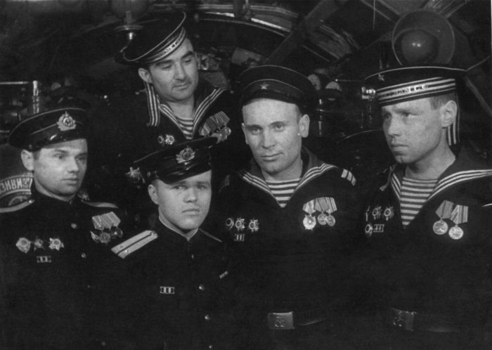 Экипаж подводной лодки Северного флота 1942 года