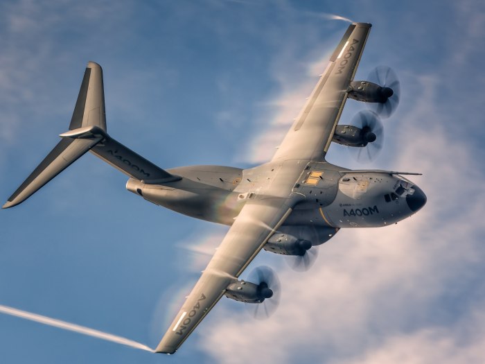 Самолет Airbus а 400