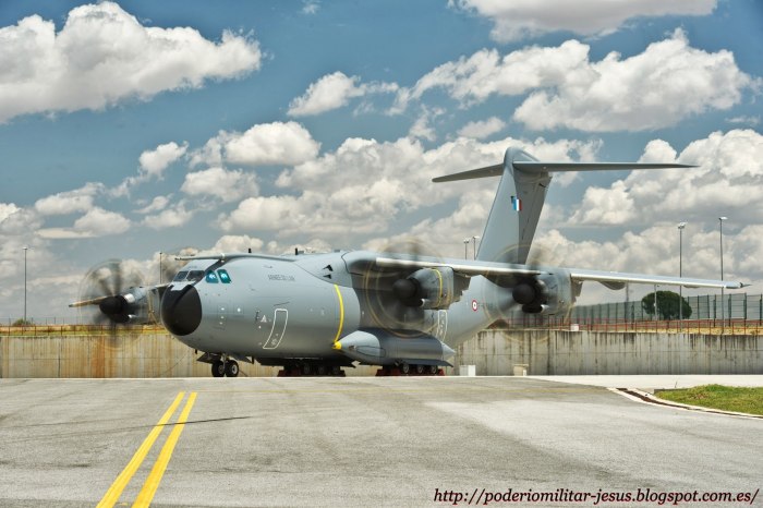 Самолет Airbus а 400