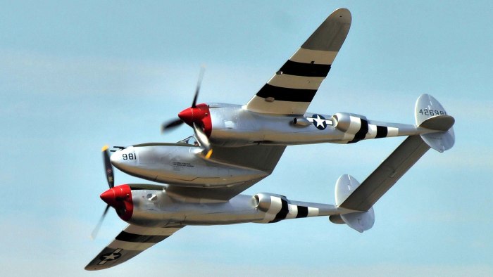 Самолёт p-38 Lightning