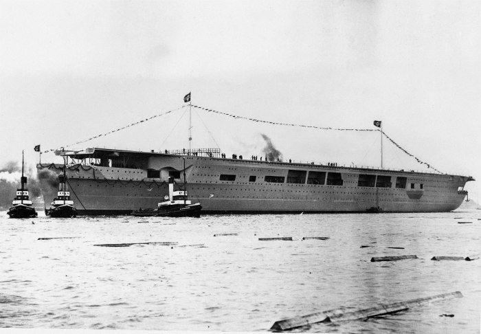 Graf Zeppelin (1938) авианосец