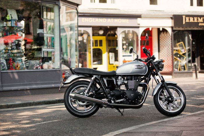 Мотоцикл Triumph Bonneville t400