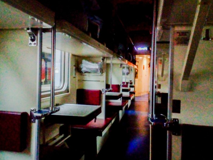 Поезд 113 Санкт-Петербург плацкарт