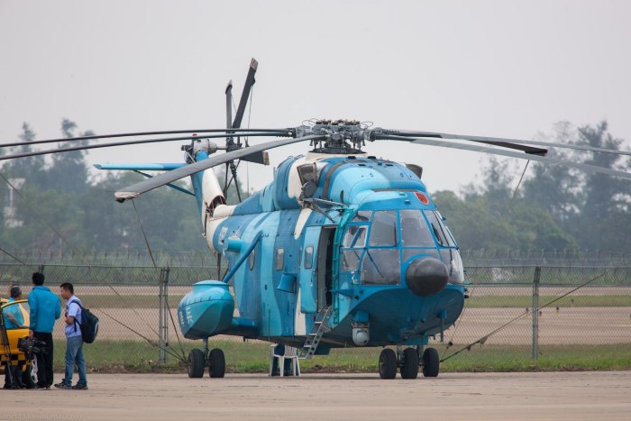 Changhe z-8 — китайский многоцелевой вертолёт.
