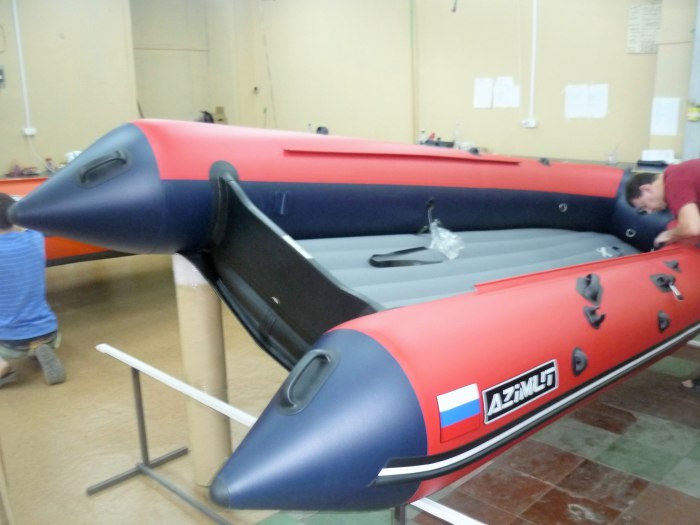 Лодка ПВХ Азимут Эверест 405