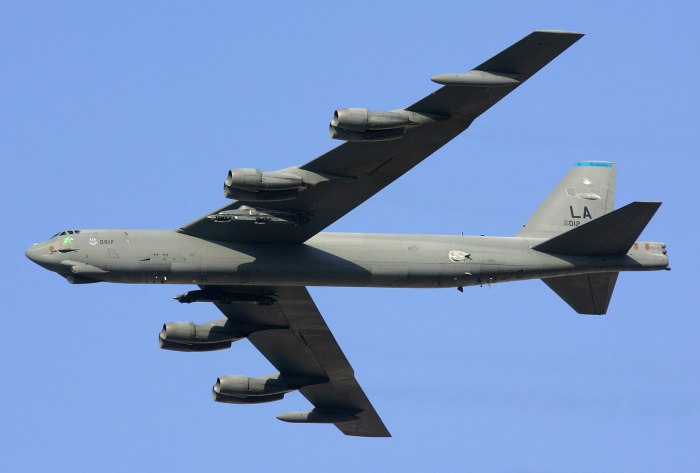 Бомбардировщик в-52н ВВС США