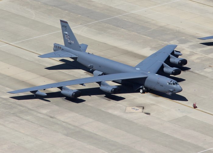 B-52h бомбардировщик