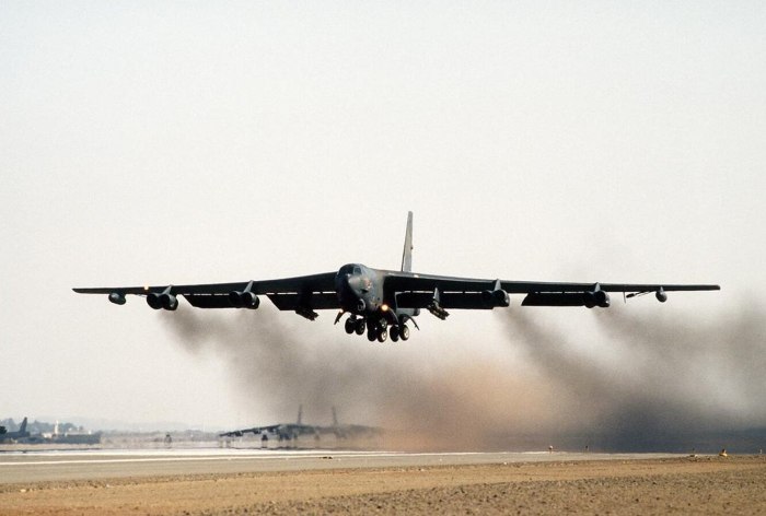 Боинг b-52