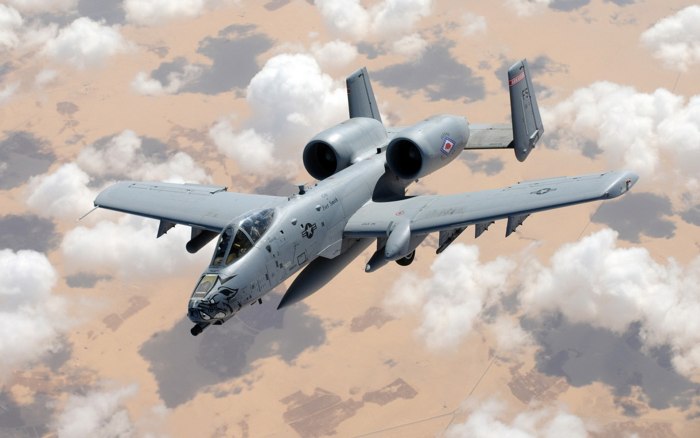 A-10 самолет