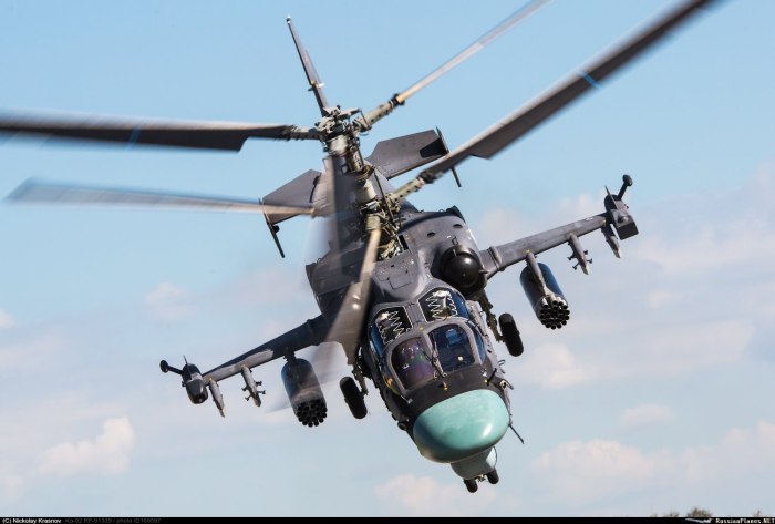 Ка-52 вертолёт из лего