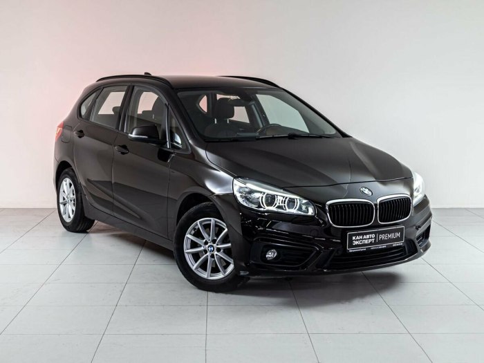 BMW 230e Active Tourer (2023)