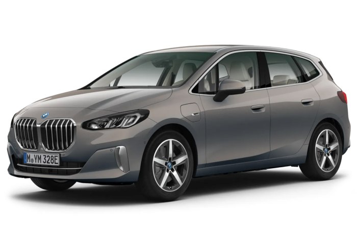 BMW 230e Active Tourer (2023)