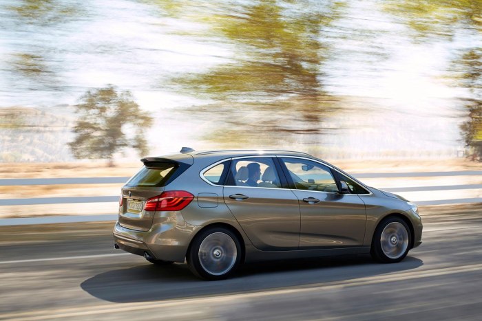 BMW 2-Series Active Tourer 2015
