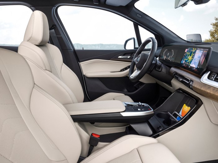 BMW Tourer 2022
