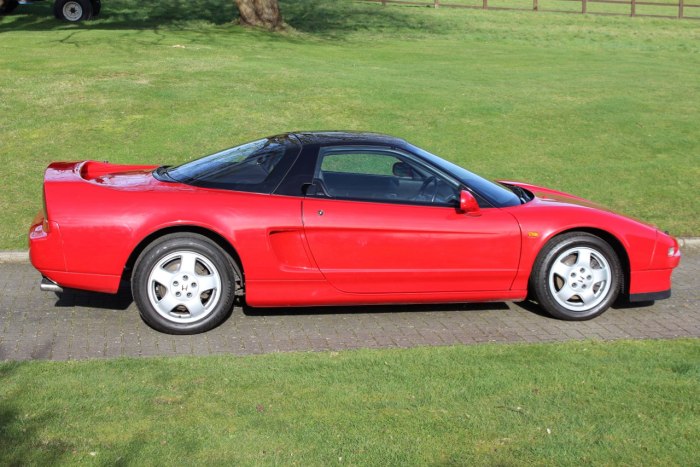 Японские купе Хонда NSX